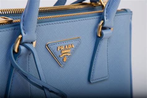 borsa azzurra prada|borse prada.